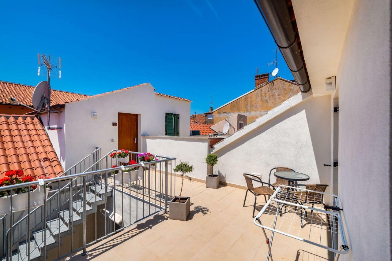 Idassa Atrium Rooms Zadar Bagian luar foto