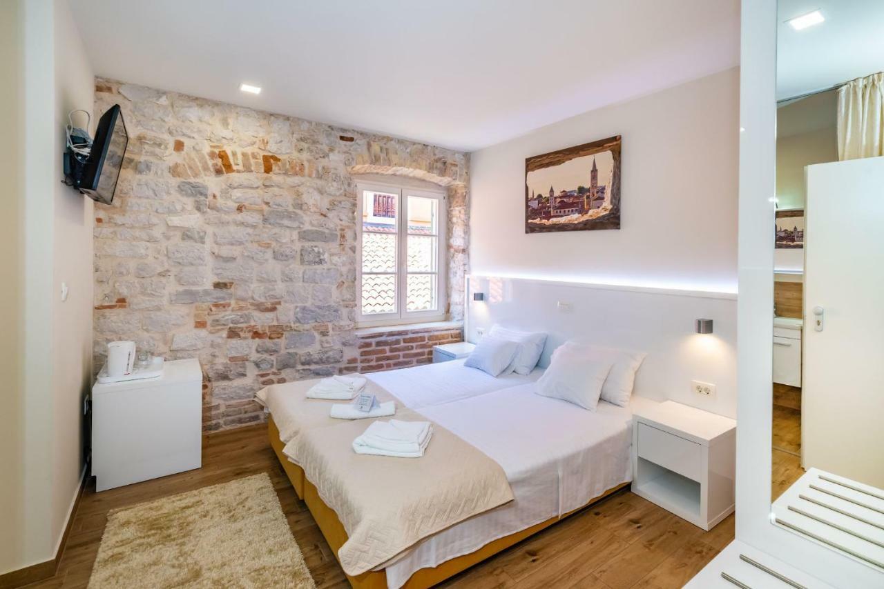 Idassa Atrium Rooms Zadar Bagian luar foto