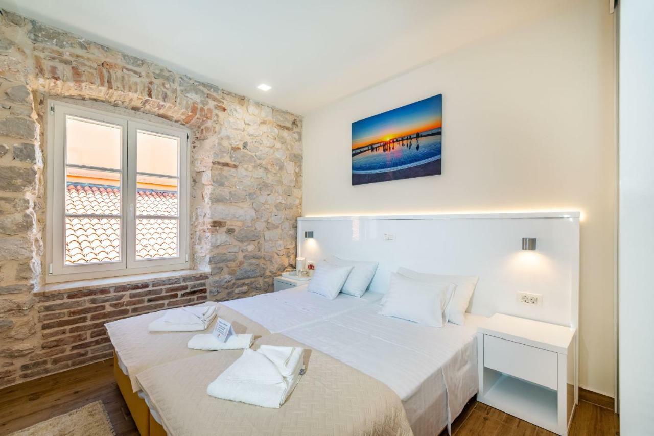 Idassa Atrium Rooms Zadar Bagian luar foto