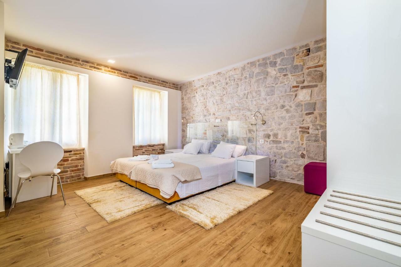 Idassa Atrium Rooms Zadar Bagian luar foto